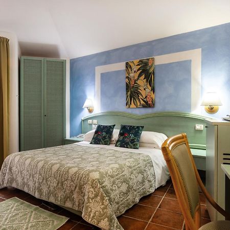 Hotel Stefania Boutique Hotel By The Beach Olbia Luaran gambar