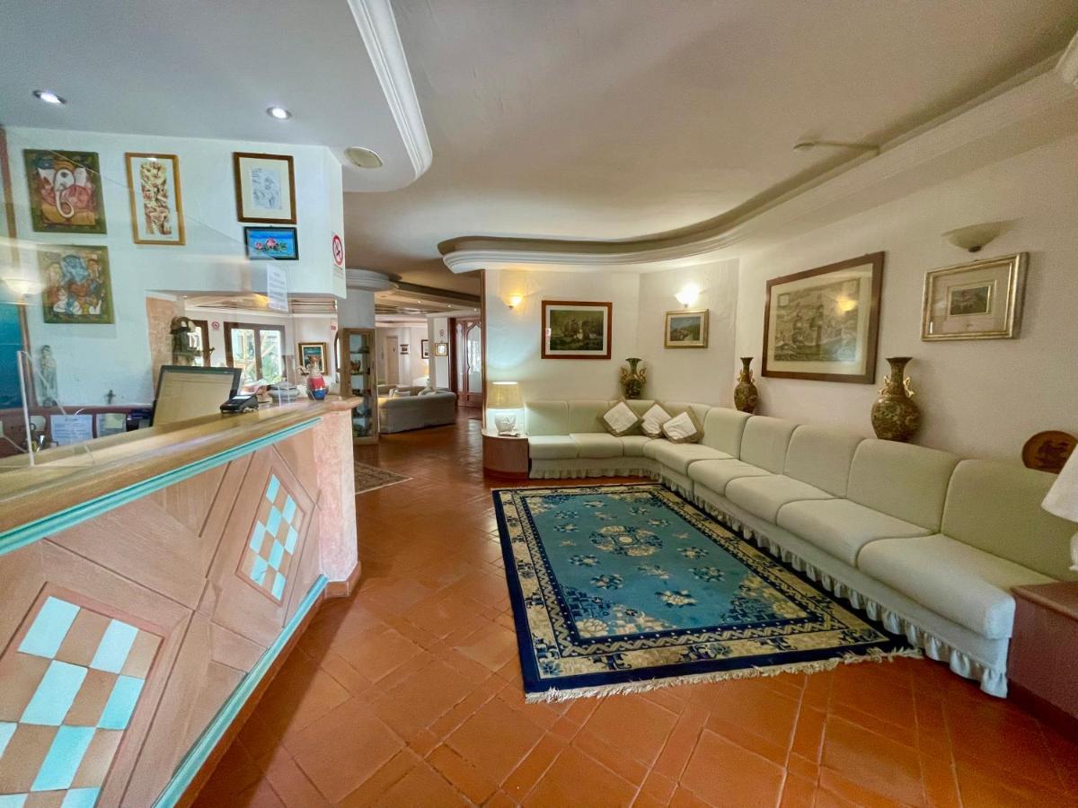 Hotel Stefania Boutique Hotel By The Beach Olbia Luaran gambar