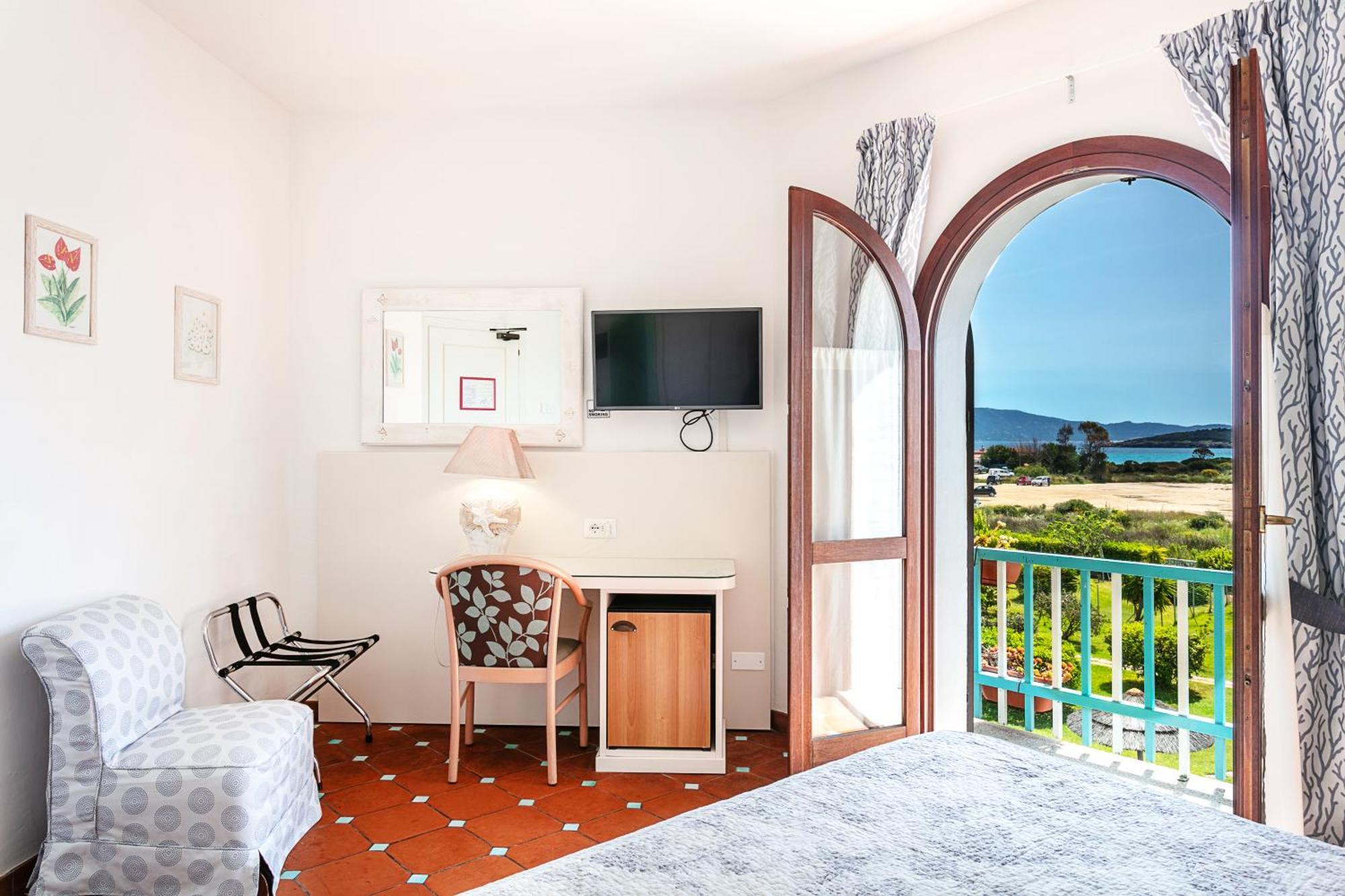 Hotel Stefania Boutique Hotel By The Beach Olbia Luaran gambar