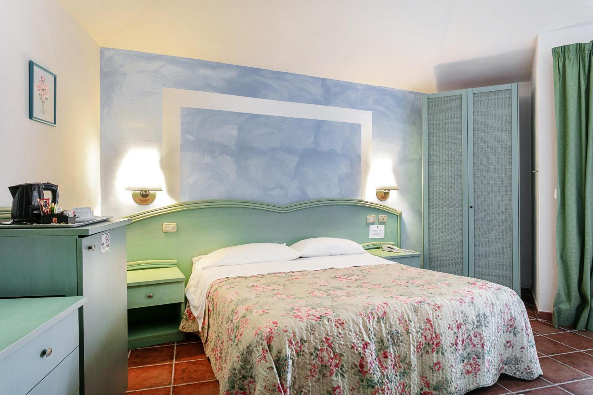 Hotel Stefania Boutique Hotel By The Beach Olbia Luaran gambar